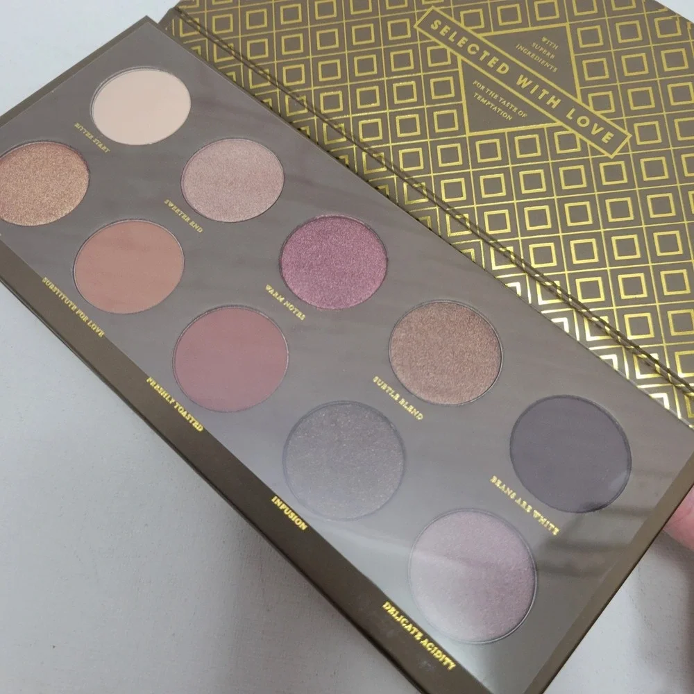 ZOEVA cocoa makeup